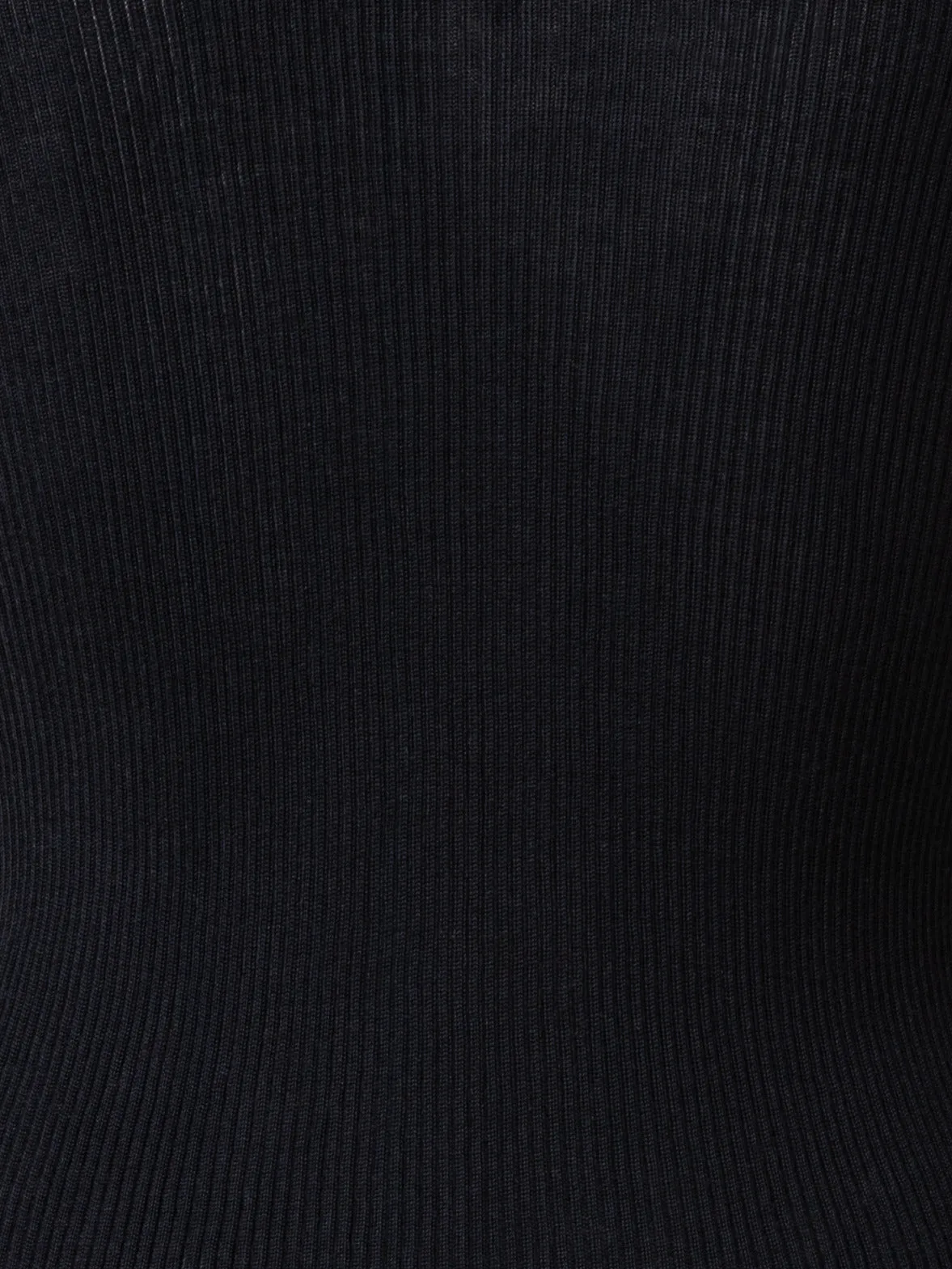 Rippenstrickpullover aus Seide und Kaschmir mit Stehkragen